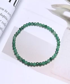 Aventurin Edelsteinarmband am Handgelenk