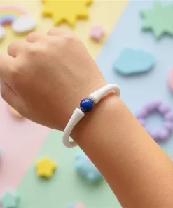 Lapis Lazuli Armband Kugel 8mm am Handgelenk
